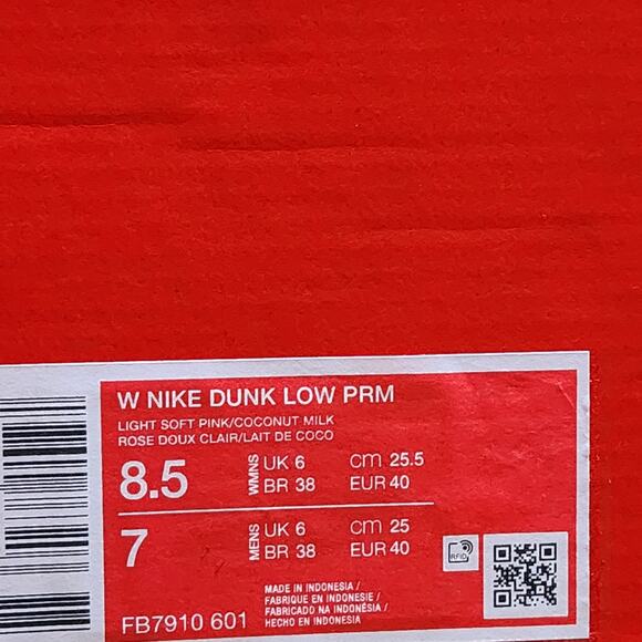 Wmns Nike Dunk Low Light Soft Pink Brand New Sz 8.5 - Picture 9 of 9